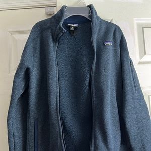 patagonia zip up, never worn, perfect condition